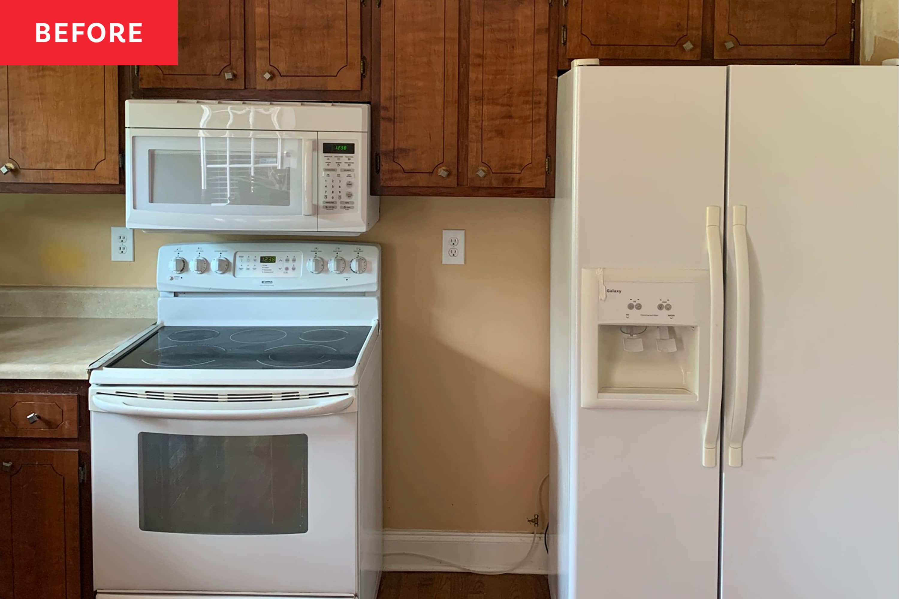 A Dated ’80s Kitchen Got a Bright, Floor-to-Ceiling DIY Renovation